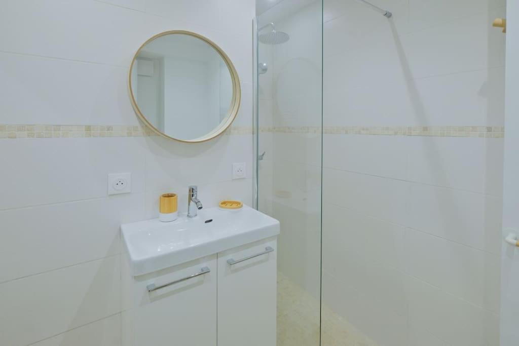 La Confidence Apartment Perigueux Exterior photo
